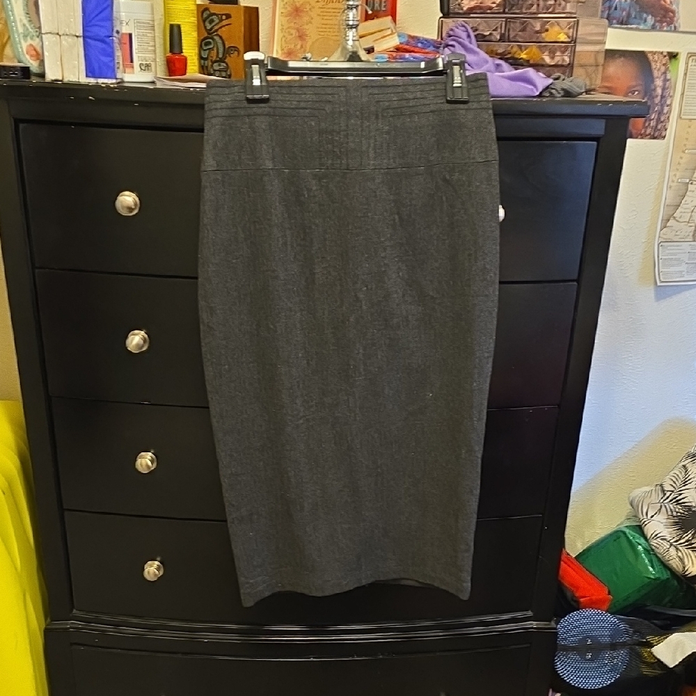 Leith Wool Blend Back Full Zip Skirt